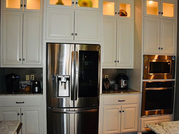 5th image of 215 Gleneagles Cir