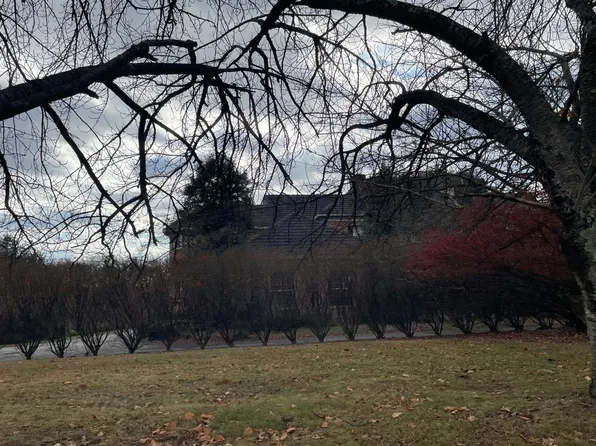 809 Hillstead Dr, Lutherville Timonium, MD 21093