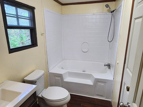 3rd image of 175 Haw Patch Rd