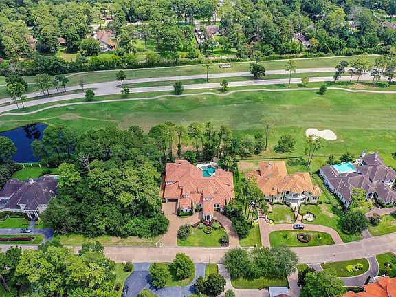3rd image of 16714 Southern Oaks Dr