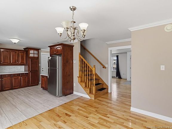 5th image of 36 Carter Cres