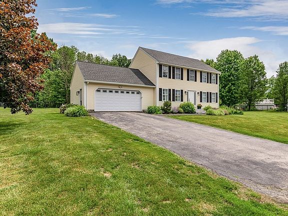 2nd image of 5 Gunnison Dr