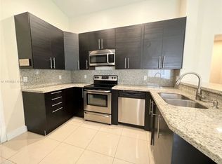 866 San Remo Dr, Fort Lauderdale, FL 33326