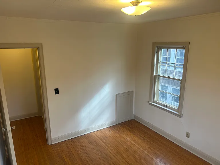 3519 Emerson Ave S #101 — Photo 11