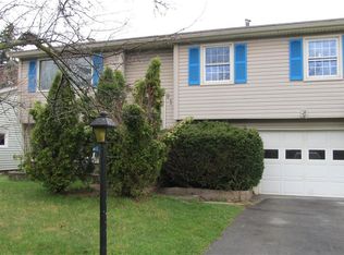 918 Trolley Blvd, Rochester, NY 14606
