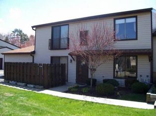 15149 Pine Hill Trl, Cleveland, OH 44130
