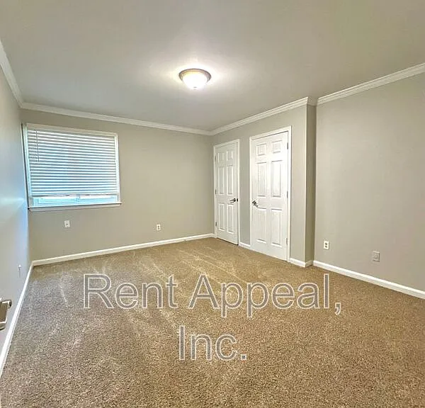 346 Carpenter Dr — Photo 10