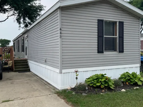 448 Cider Mill Dr #19, Middleville, MI 49333