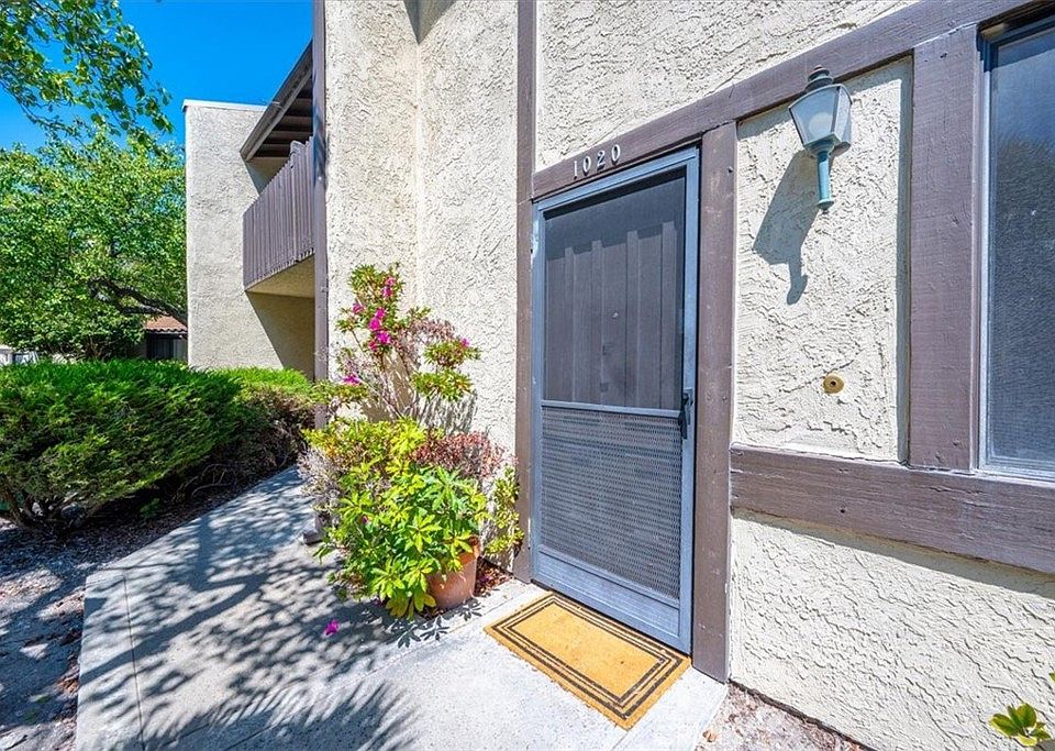 1st image of 1020 Meadow Way
