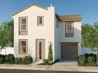 1460 Farmhouse Ln, Clovis, CA 93619