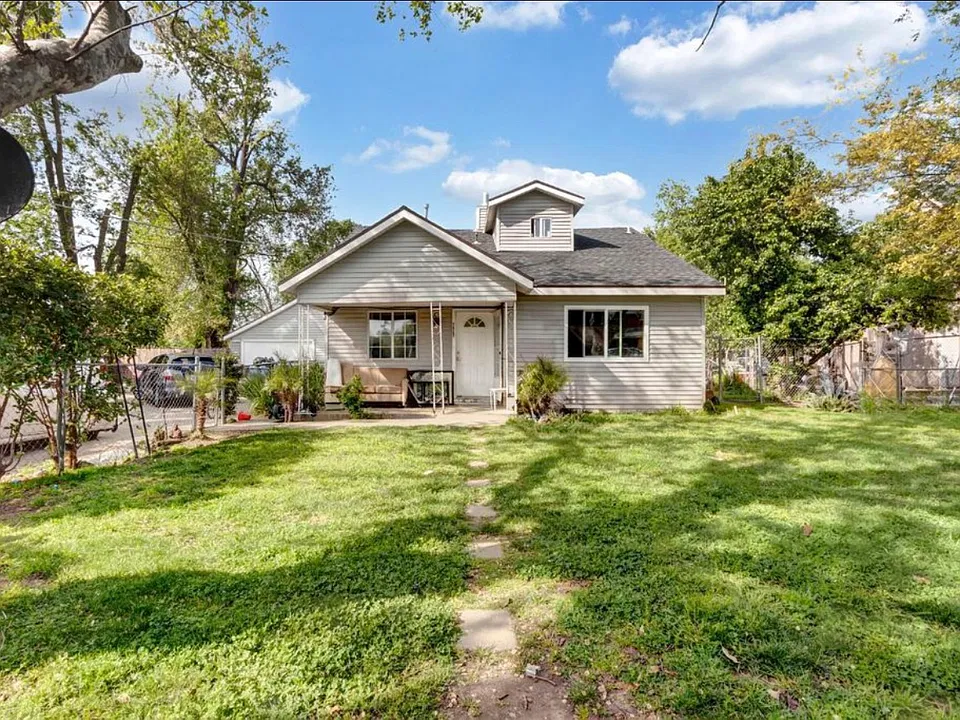 1059 Acacia Ave