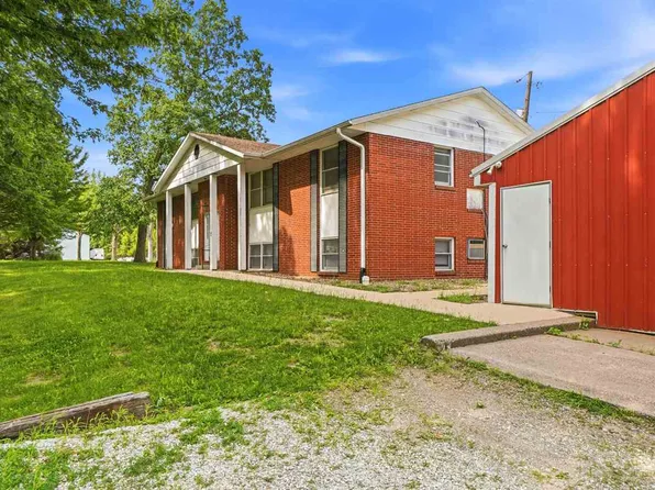 327 Ash St, Columbus Junction, IA 52738