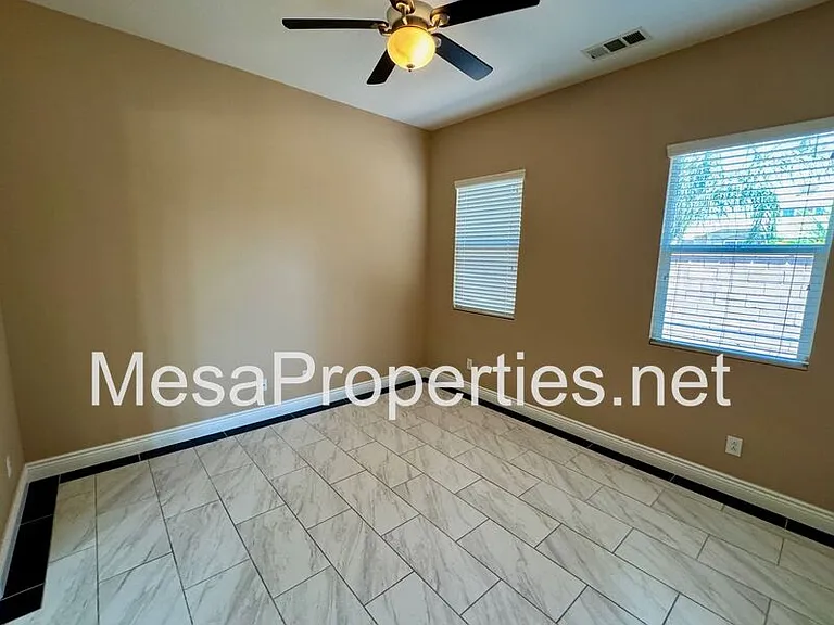 28610 Strauss Ln — Photo 12