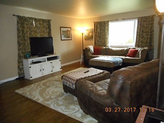 3rd image of 714 S Willis St