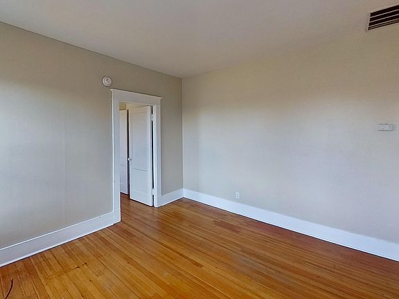 5th image of 469 Delaware Ave