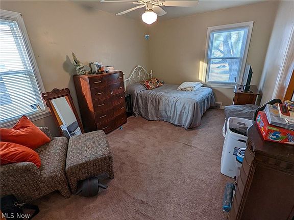 4th image of 356 Walworth Ave