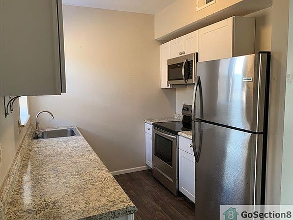 5th image of 934 N Newstead Ave APT C