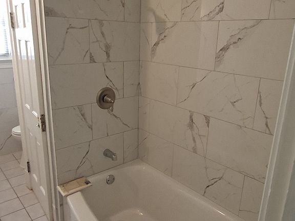 4th image of 313 Rose Hill Ave