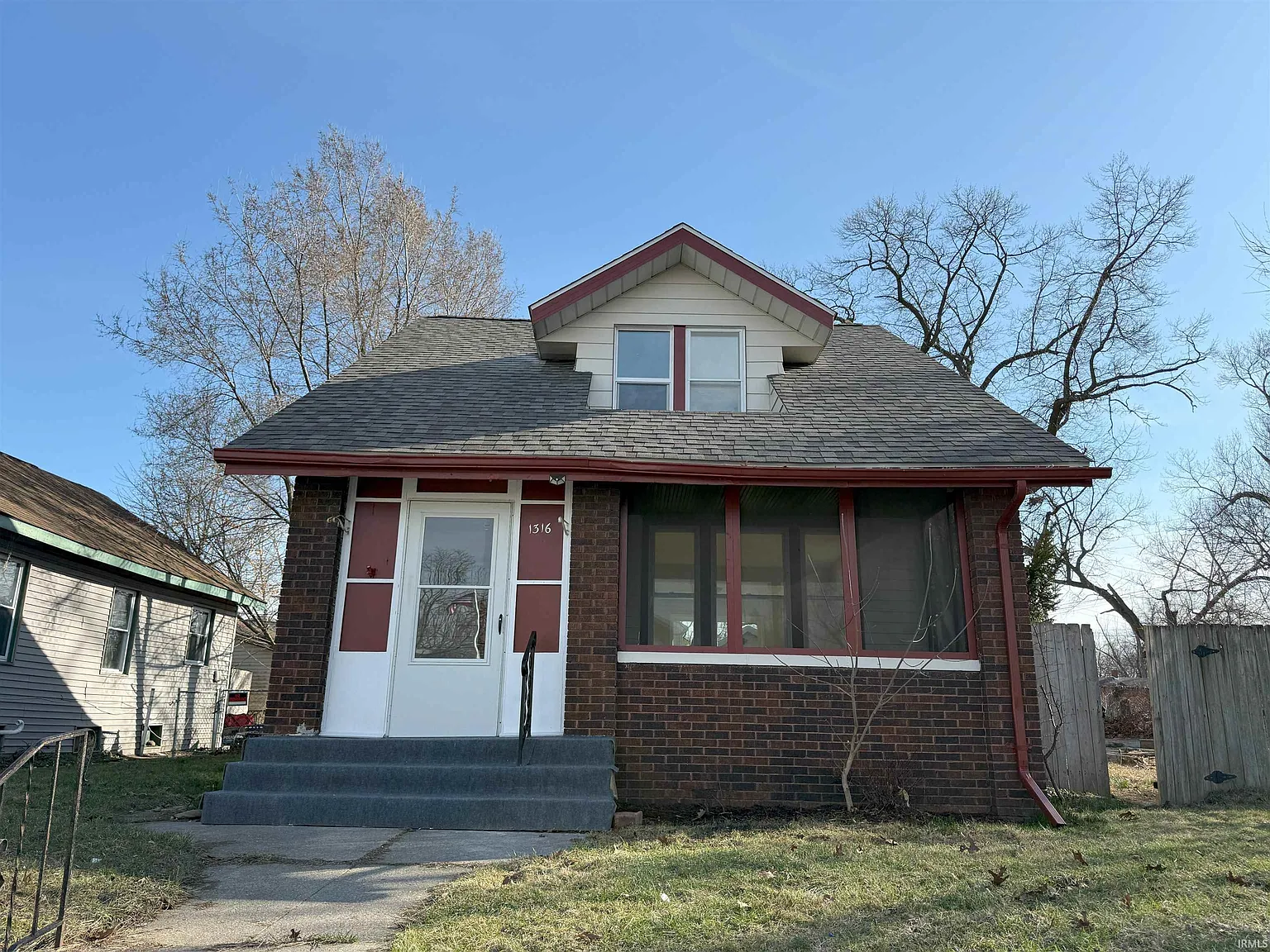 1316 E Dayton St photo 1