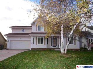 2605 Blackhawk Dr, Bellevue, NE 68123
