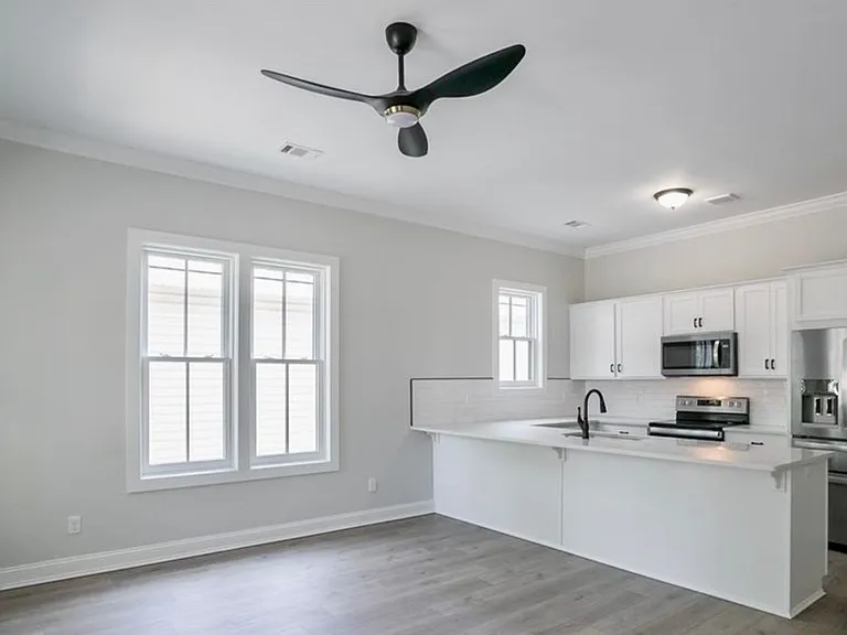 1720 Barnard St #1720 — Photo 16
