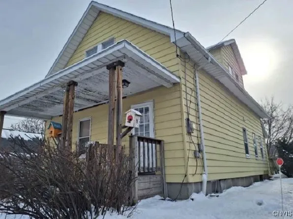 2 Orford St, Albany, NY 12205