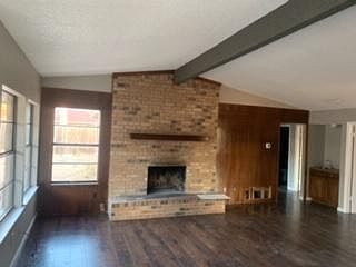 2nd image of 3923 Richmond St