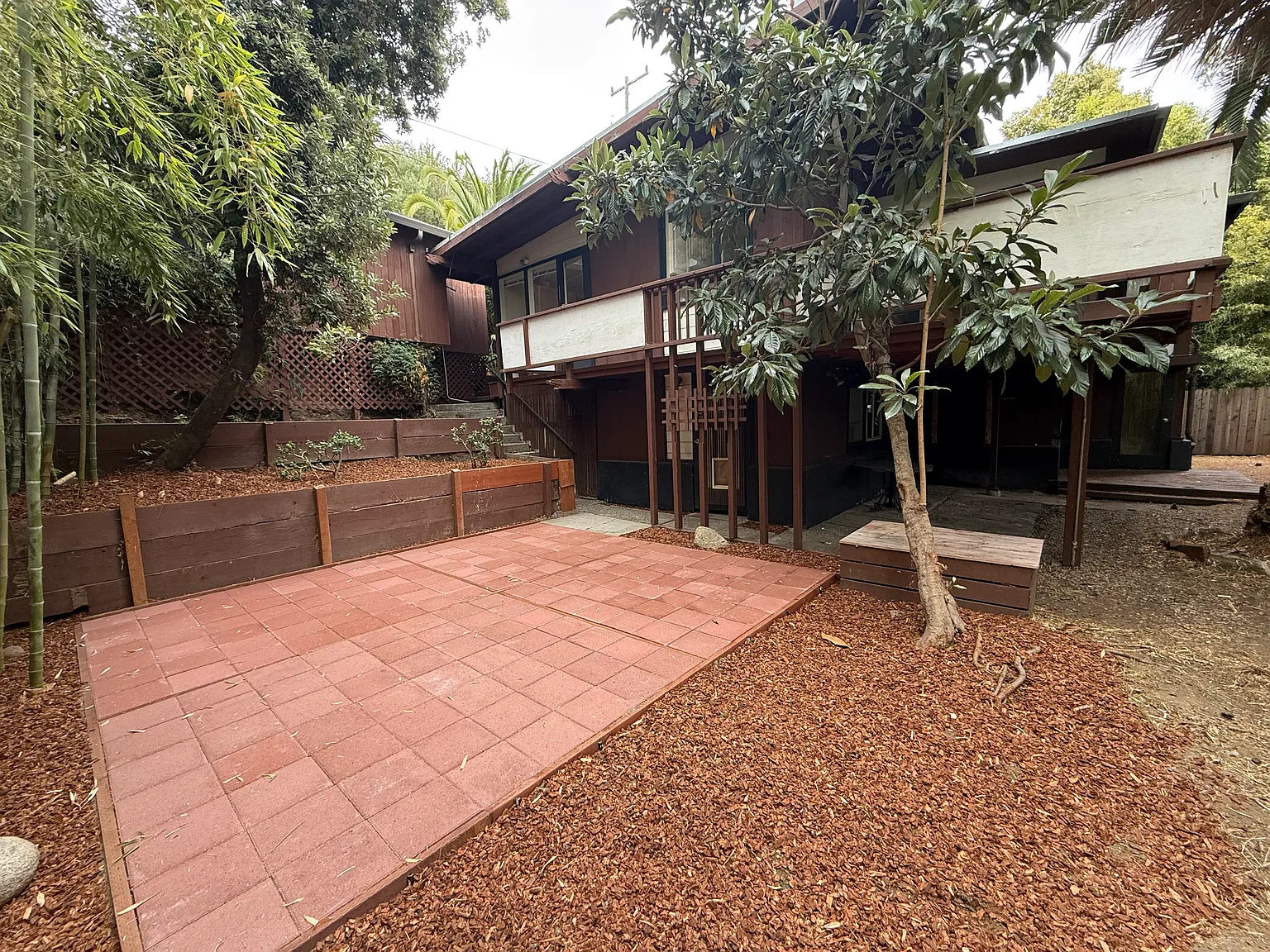 5 bed, 1600 sqft, $6,000 — Photo 2