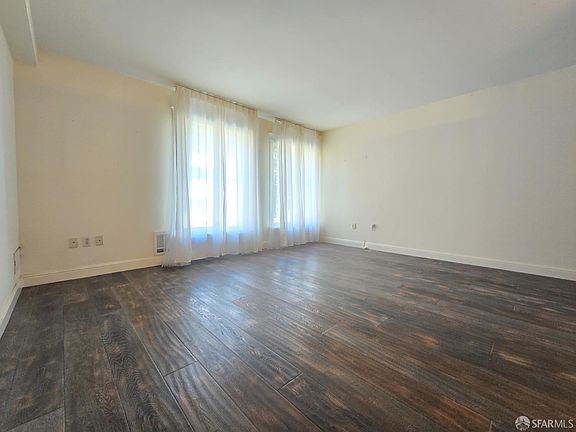 4th image of 140 S Van Ness Ave #341