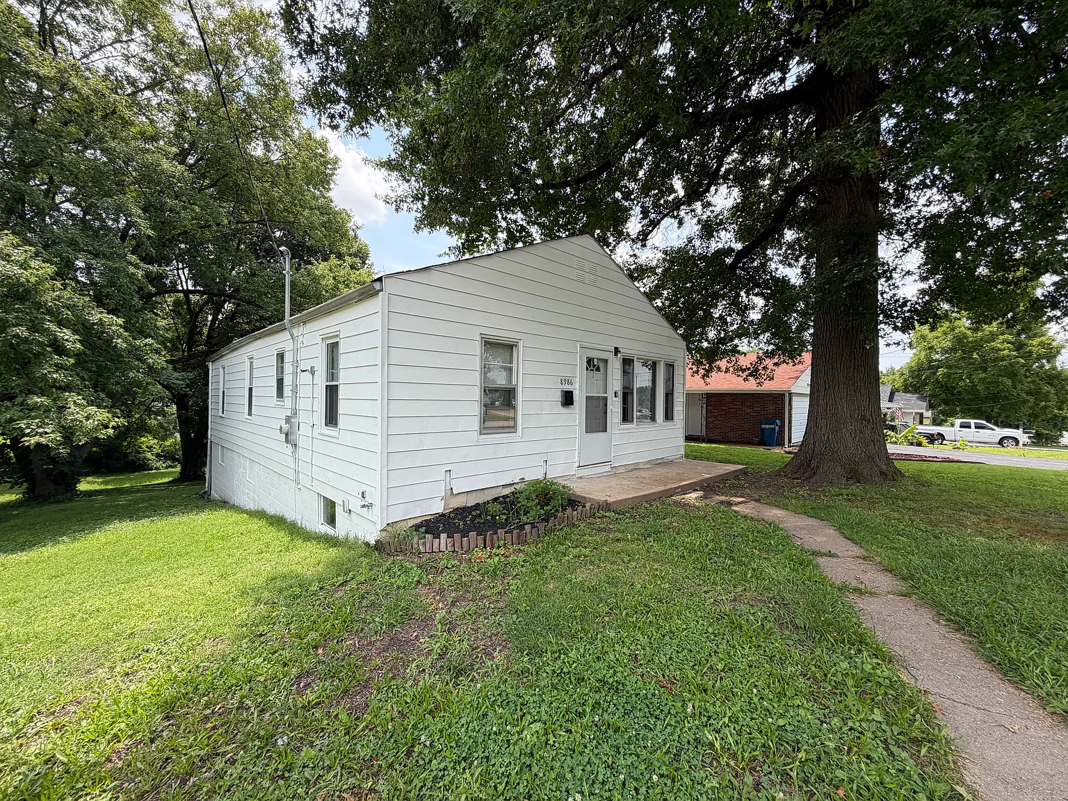 8986 Ramona Ave — Photo 2