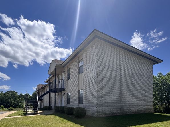 324 Montgomery St APT 109