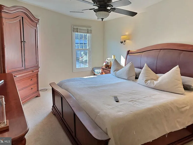 1501 Silverado Ct — Photo 19