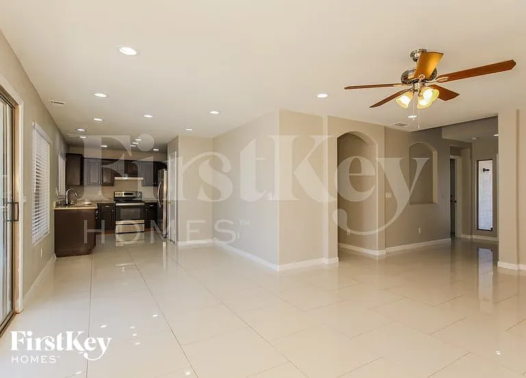7159 W Stella Ave — Photo 5