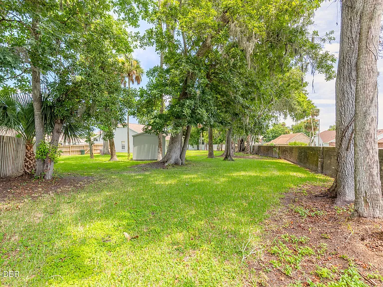 109 Brookhollow Cir — Photo 33