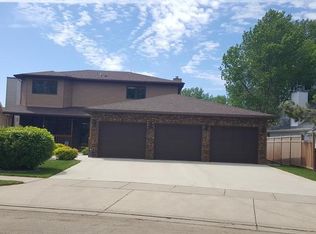 3040 Northshore Loop SE, Mandan, ND 58554