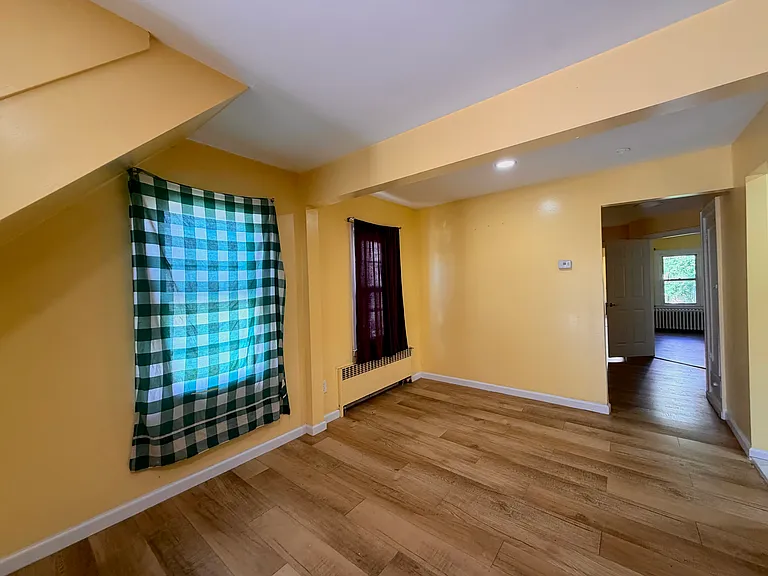 2585 Beach Dr — Photo 9