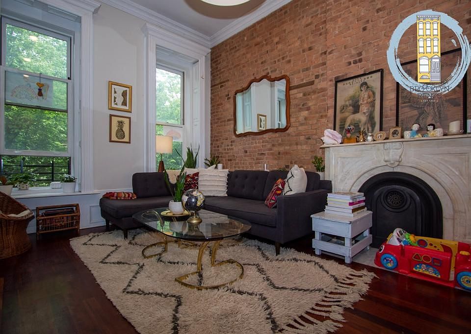 1st image of 382 Greene Ave APT 2