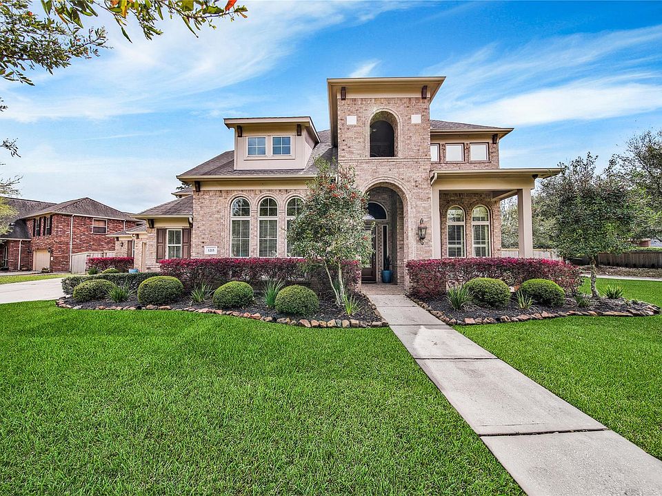 1st image of 1215 Regal Shores Ct