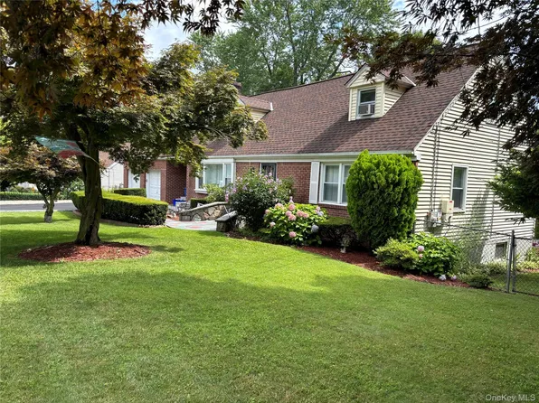 145 Arthur Avenue, Thornwood, NY 10594