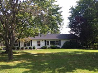 11790 Clarkwood Dr, Chardon, OH 44024