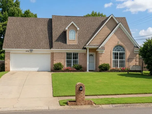 1978 Greencliff Dr, Southaven, MS 38671