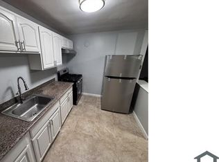 2501 Humboldt Ave, Oakland, CA