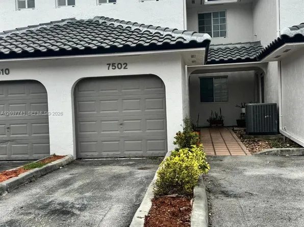 7502 NW 175th St, Hialeah, FL