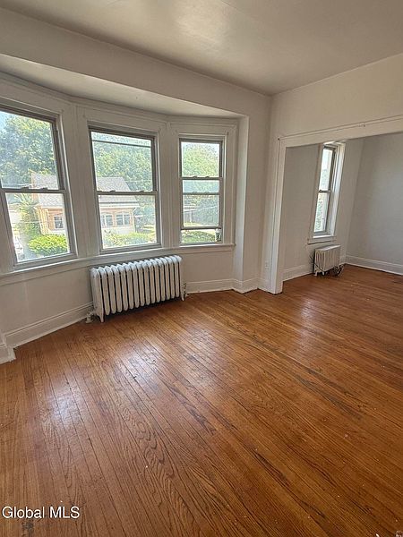 5th image of 62 Benson Street