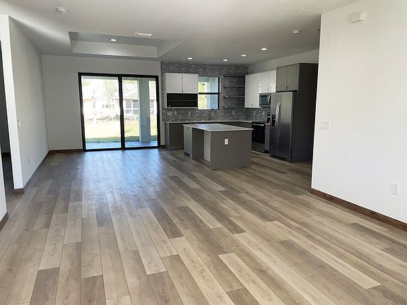 Living Room_01312023