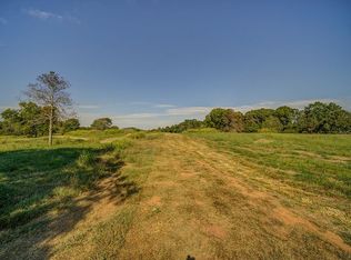 180 Mary Davidson Dr, Cleveland, GA 30528