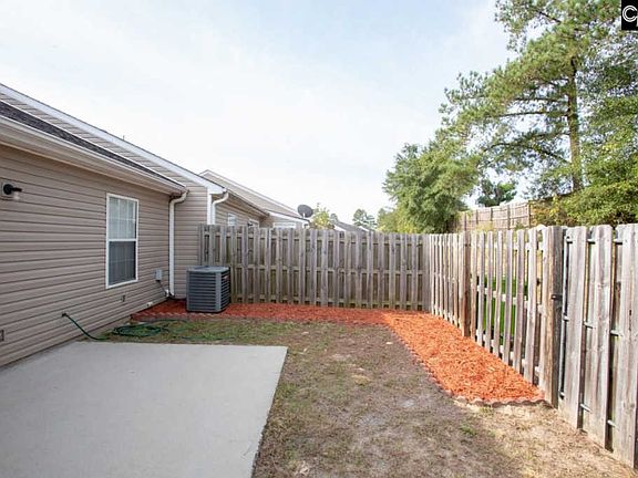 3rd image of 106 Cedar Glen Ln