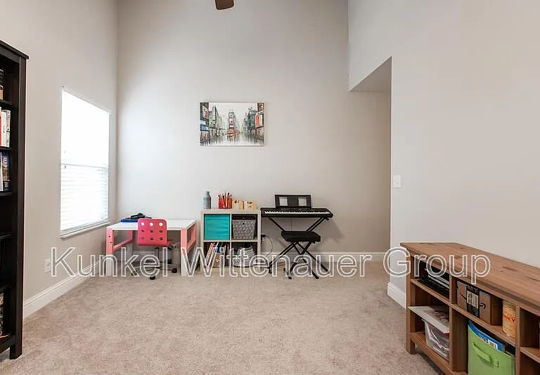 2724 Ambridge Dr — Photo 36