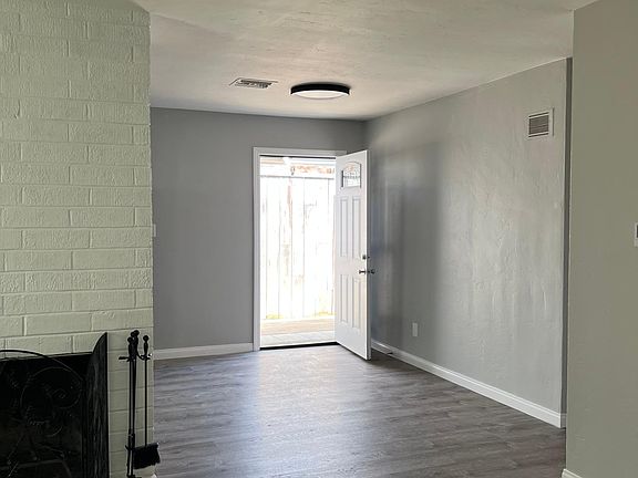 5th image of 4860 Aberdeen St