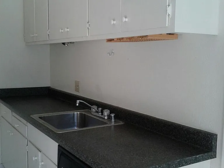 2101 Donald Dr #27 — Photo 4